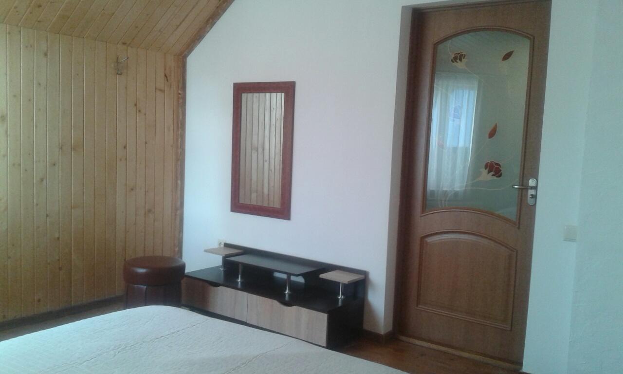 Cottage Palitra Yablunytsya Luaran gambar